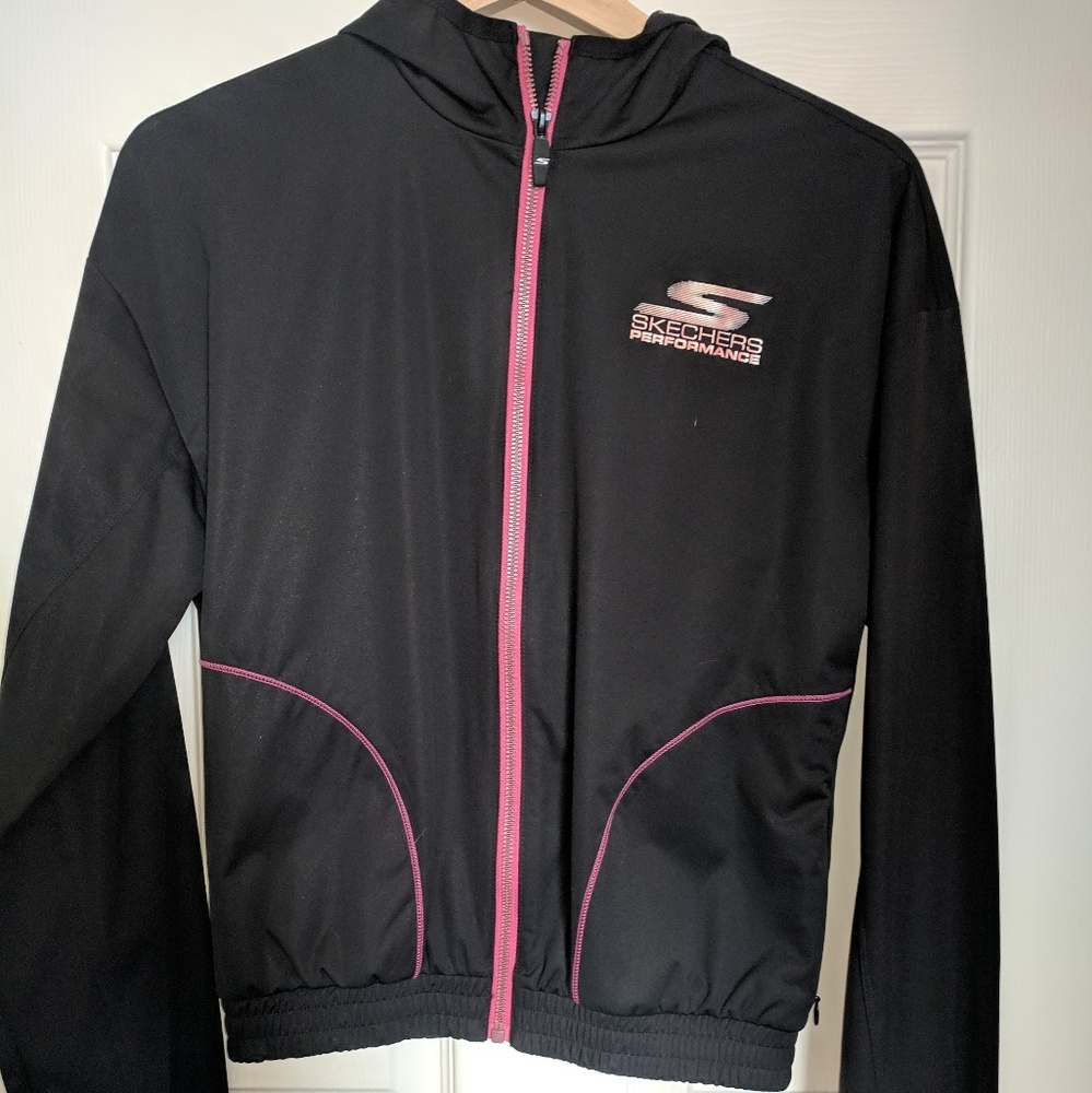 Athletic windbreaker jacket